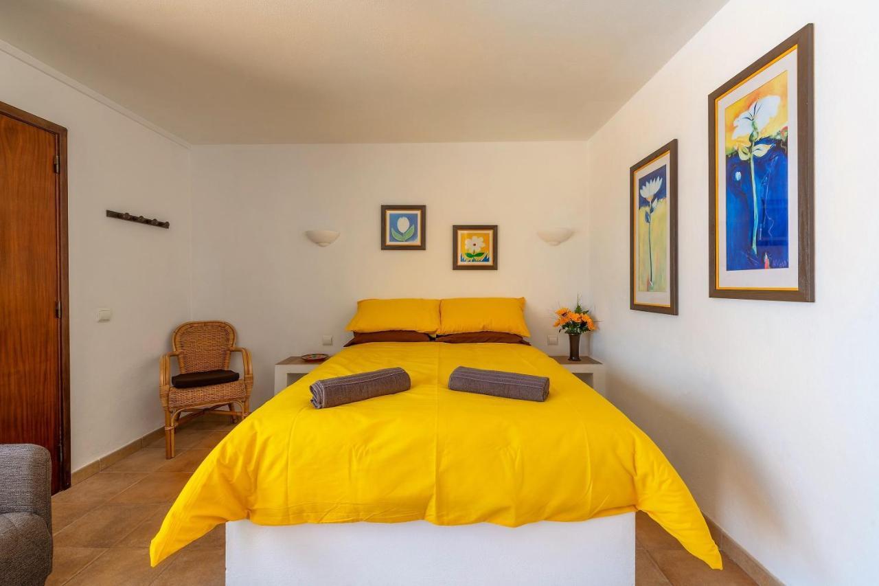 Casa Dos Ninos Bed & Breakfast Sao Bartolomeu de Messines Luaran gambar