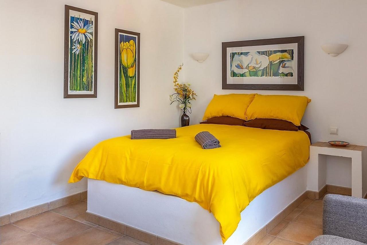 Casa Dos Ninos Bed & Breakfast Sao Bartolomeu de Messines Luaran gambar