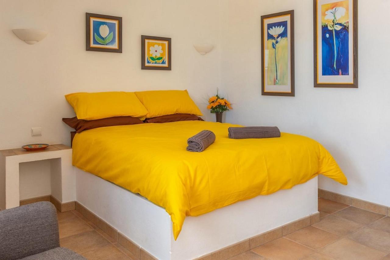 Casa Dos Ninos Bed & Breakfast Sao Bartolomeu de Messines Luaran gambar